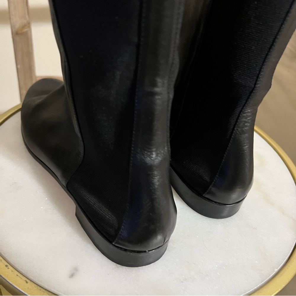 4. MANOLO BLAHNIK Black Leather Flat Heel Booties 40 - Picture 12 of 16